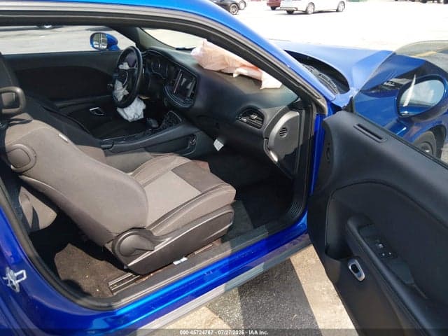 2018 DODGE CHALLENGER SXT 5