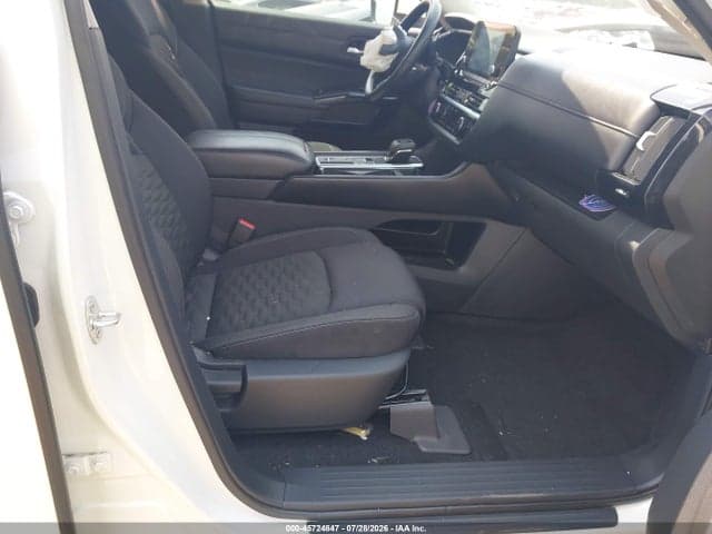 2022 NISSAN PATHFINDER SV 2WD 5