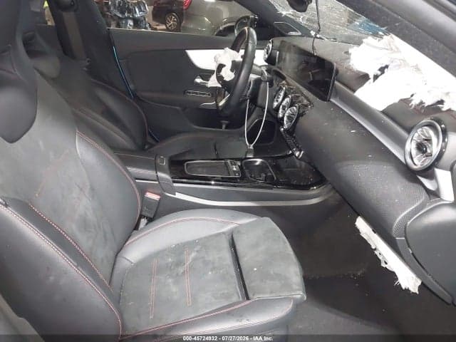 2024 MERCEDES-BENZ CLA 250 COUPE 4MATIC 5