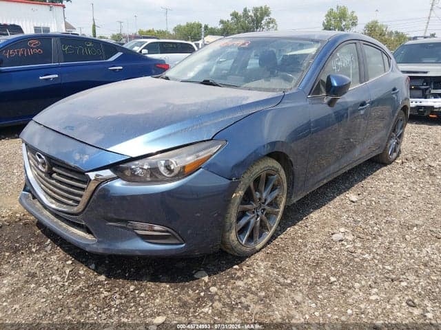 2018 MAZDA MAZDA3 TOURING 2