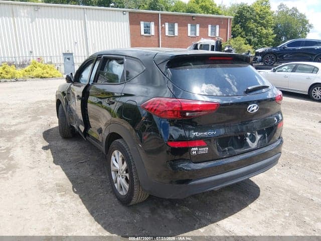 2021 HYUNDAI TUCSON SE 3