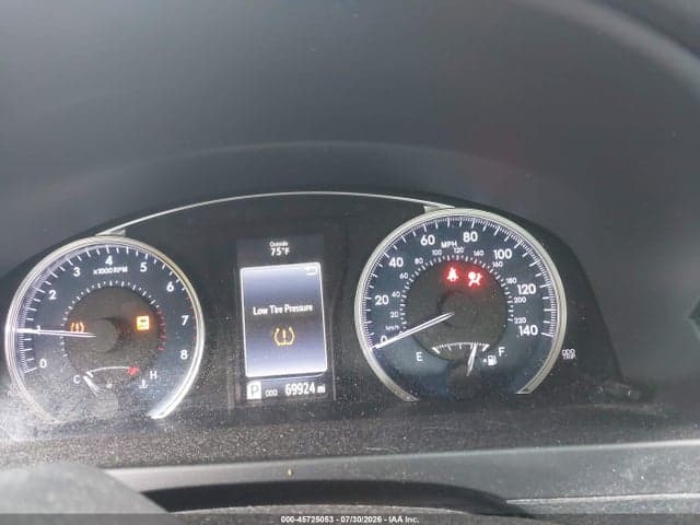 2017 TOYOTA CAMRY LE/XLE/SE/XSE 7