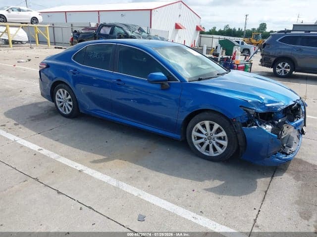 2020 TOYOTA CAMRY LE - 1