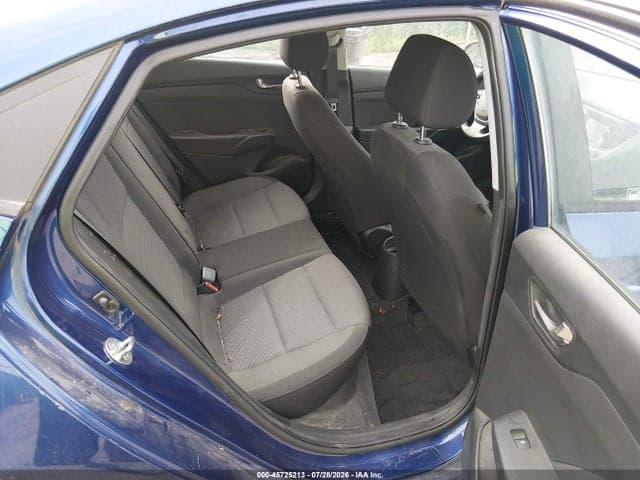 2020 HYUNDAI ACCENT SE 8