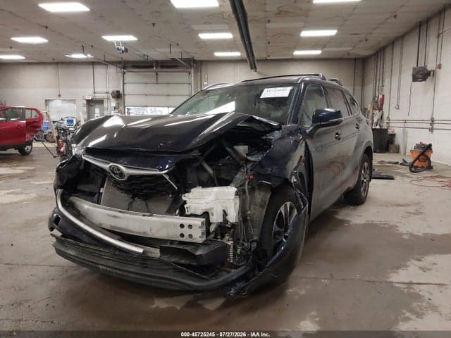 2021 TOYOTA HIGHLANDER XLE 6
