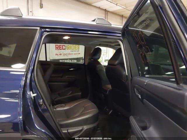 2021 TOYOTA HIGHLANDER XLE 8