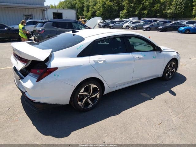 2023 HYUNDAI ELANTRA SEL 4