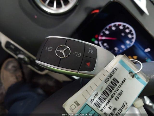 2026 MERCEDES-BENZ GLB 250 4MATIC 11