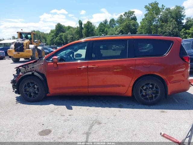 2018 CHRYSLER PACIFICA LIMITED 15