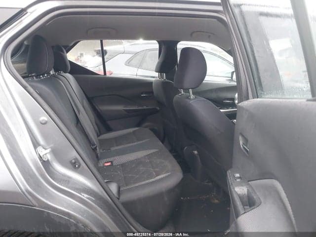 2018 NISSAN KICKS SV 8