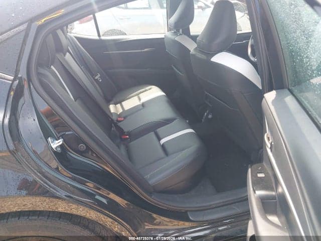 2026 TOYOTA CAMRY SE 8