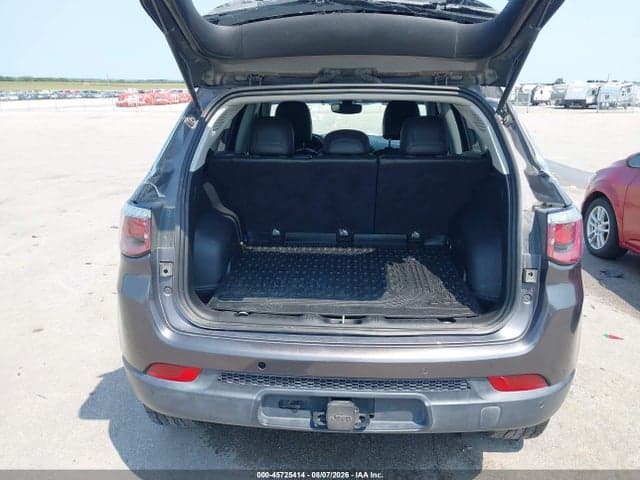 2018 JEEP COMPASS LATITUDE 4X4 17