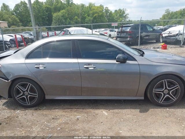 2019 MERCEDES-BENZ A 220 4MATIC 13