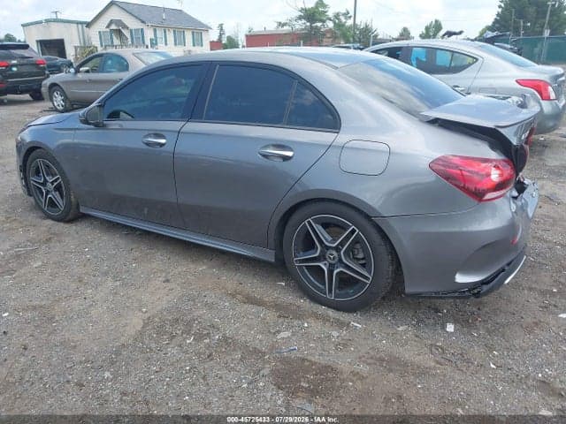 2019 MERCEDES-BENZ A 220 4MATIC 3