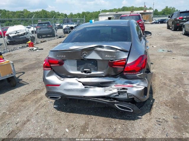 2019 MERCEDES-BENZ A 220 4MATIC 6