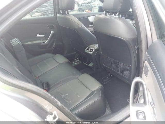 2019 MERCEDES-BENZ A 220 4MATIC 8