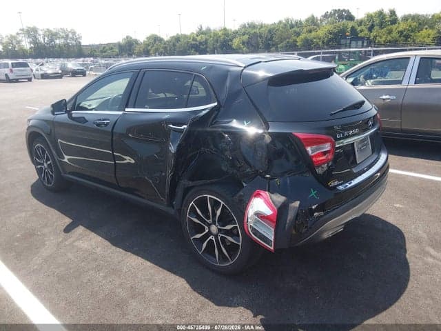 2017 MERCEDES-BENZ GLA 250 3