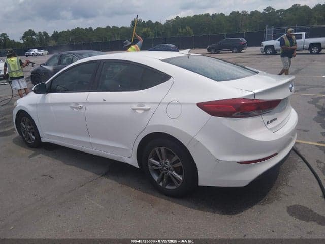 2017 HYUNDAI ELANTRA SE 3