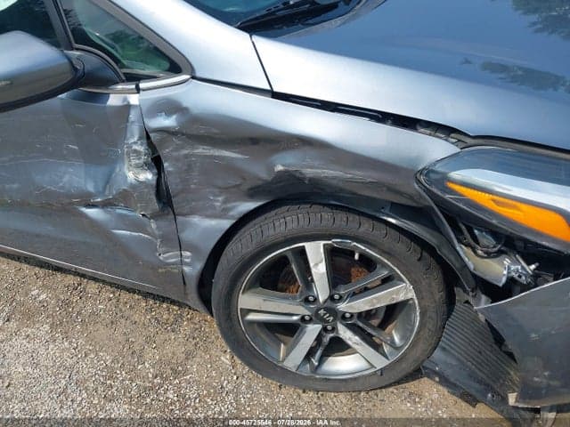 2017 KIA FORTE EX 17