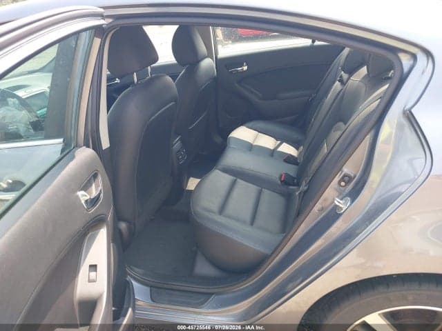 2017 KIA FORTE EX 8