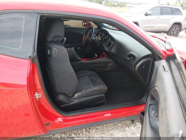 2020 DODGE CHALLENGER SXT 5
