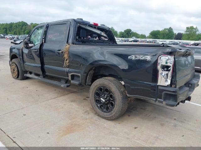 2025 FORD F-250 LARIAT 3