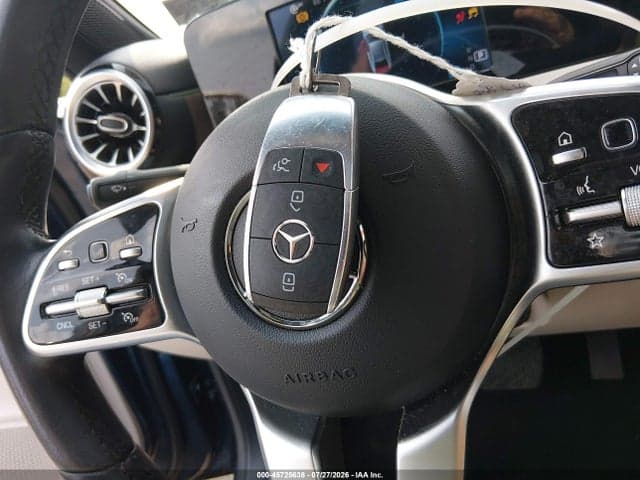 2022 MERCEDES-BENZ A 220 11