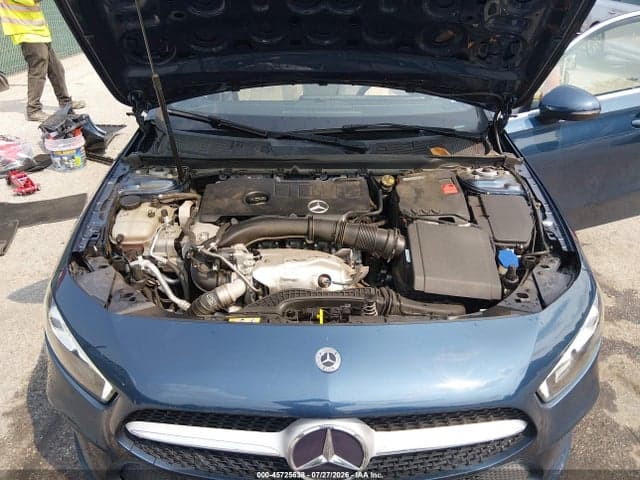 2022 MERCEDES-BENZ A 220 10