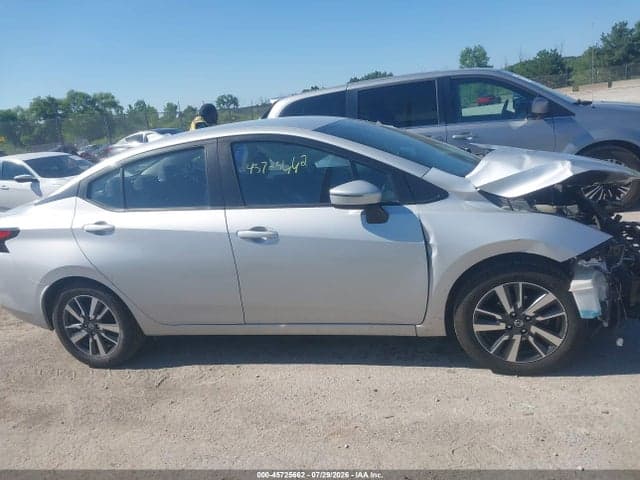 2021 NISSAN VERSA SV XTRONIC CVT 13