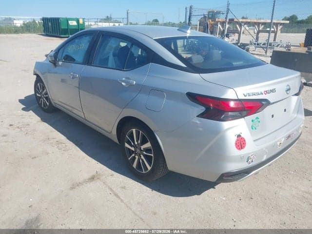 2021 NISSAN VERSA SV XTRONIC CVT 3