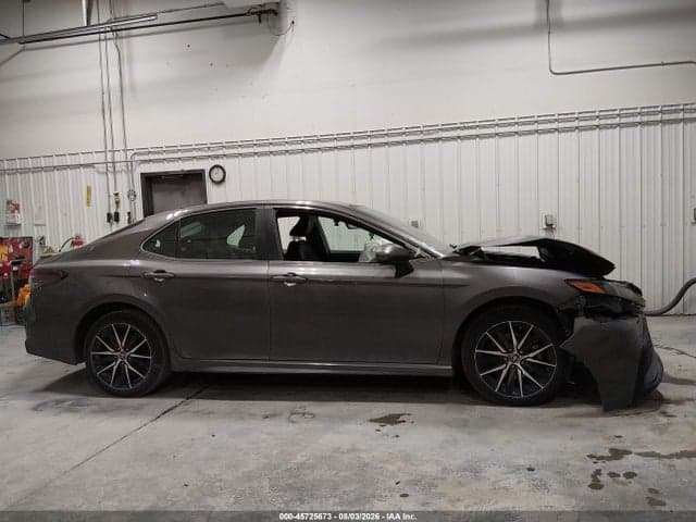 2021 TOYOTA CAMRY SE 13