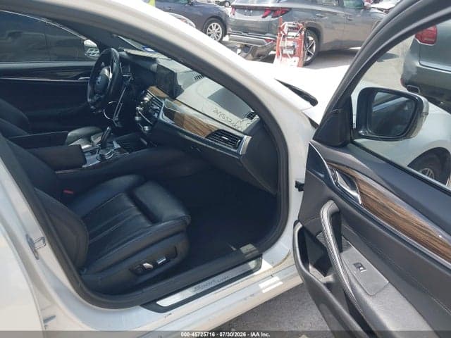 2020 BMW 530I 5