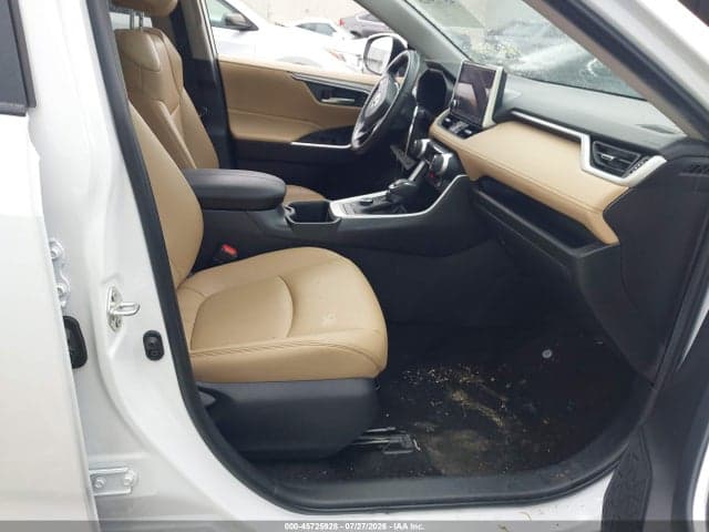 2025 TOYOTA RAV4 HYBRID XLE PREMIUM 5