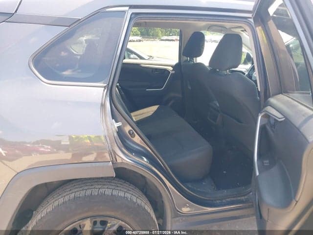 2021 TOYOTA RAV4 LE 8