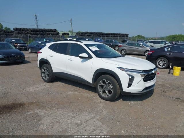 2025 CHEVROLET TRAX FWD LT - 1