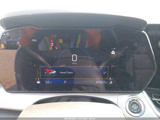 2025 CHEVROLET TRAX FWD LT 7