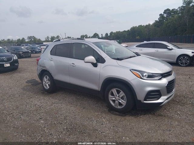 2021 CHEVROLET TRAX FWD LT - 1