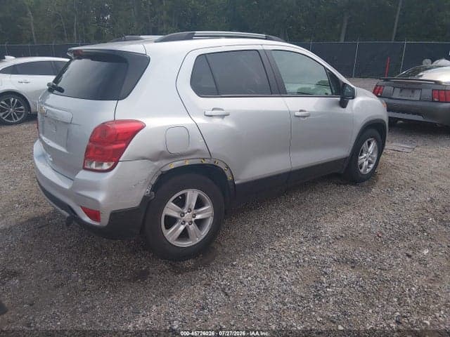 2021 CHEVROLET TRAX FWD LT 4