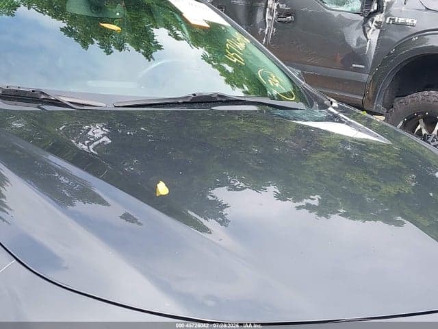 2017 CHEVROLET MALIBU 1LT 17