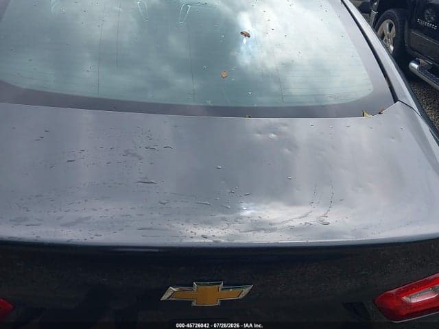 2017 CHEVROLET MALIBU 1LT 18