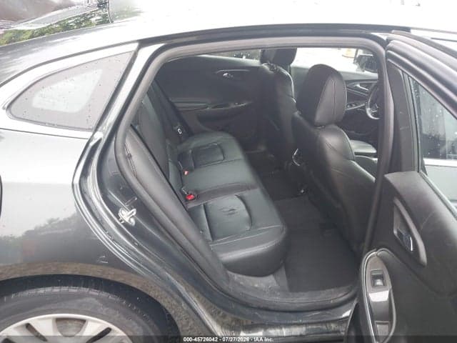 2017 CHEVROLET MALIBU 1LT 8