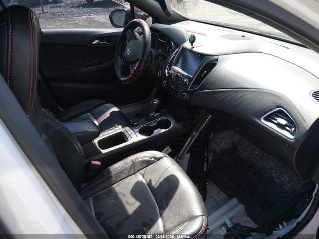 2018 CHEVROLET CRUZE LT AUTO 5