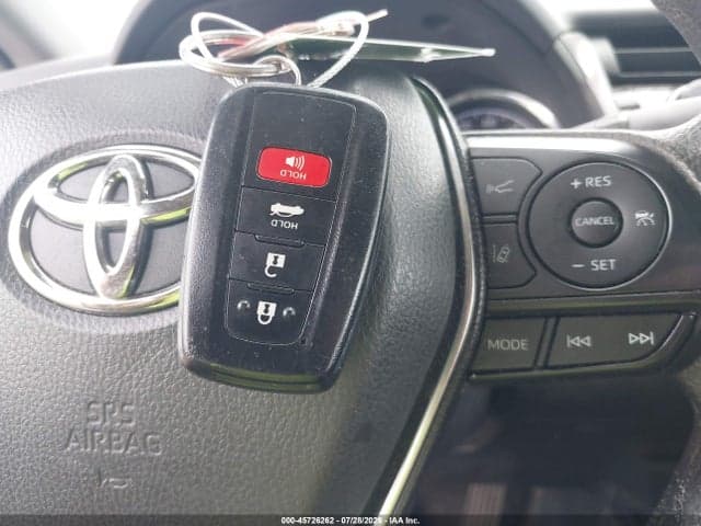2020 TOYOTA CAMRY LE HYBRID 11
