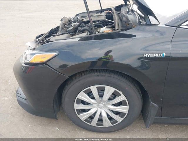 2020 TOYOTA CAMRY LE HYBRID 6