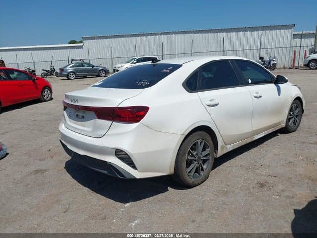2022 KIA FORTE LXS 4