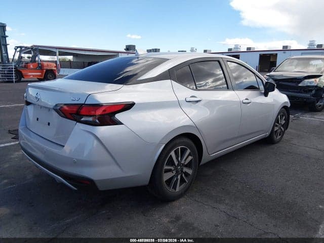2021 NISSAN VERSA SV XTRONIC CVT 4