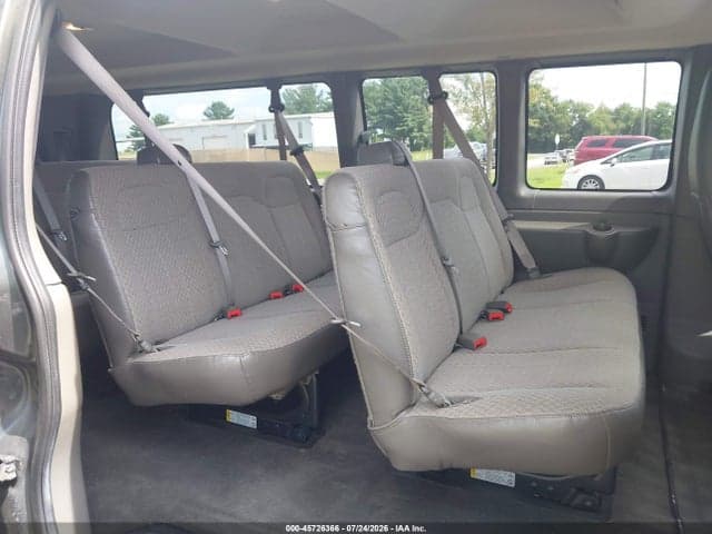 2018 CHEVROLET EXPRESS 3500 LT 8