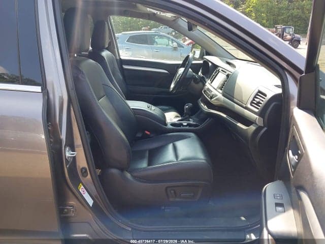 2017 TOYOTA HIGHLANDER XLE 5