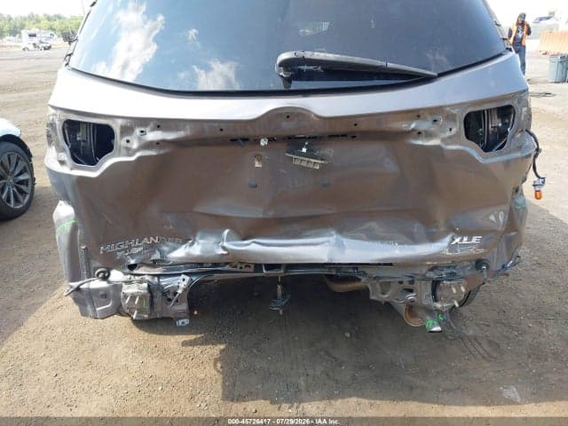 2017 TOYOTA HIGHLANDER XLE 6