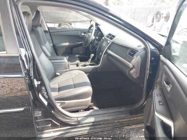 2017 TOYOTA CAMRY SE 5